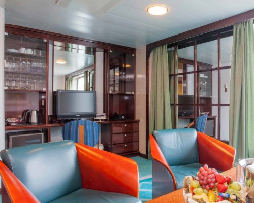 m2-polarlys_12_linn_landmark